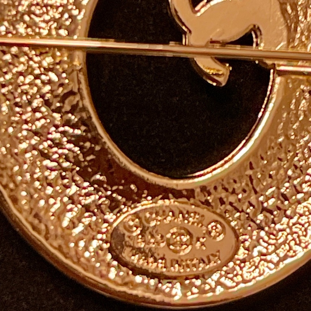 #5 Brooch - Picture 8 of 8